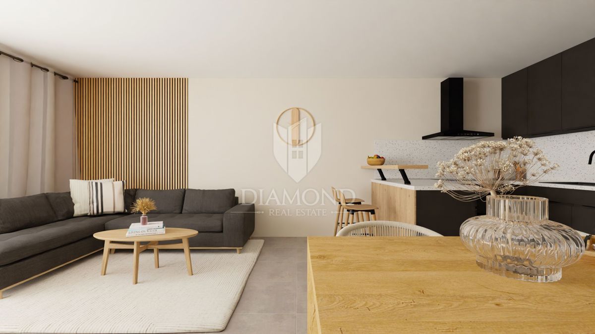 Parenzo, dintorni, appartamento familiare al secondo piano non lontano dal mare!