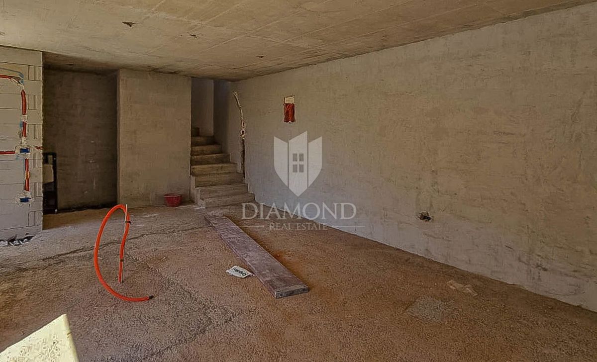 Casa Momjan, Buje, 150m2