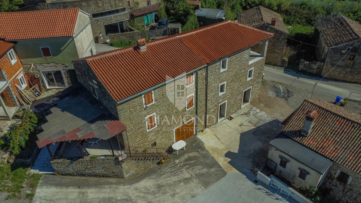 Casa Momjan, Buje, 150m2