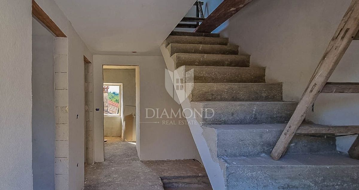 Casa Momjan, Buje, 150m2