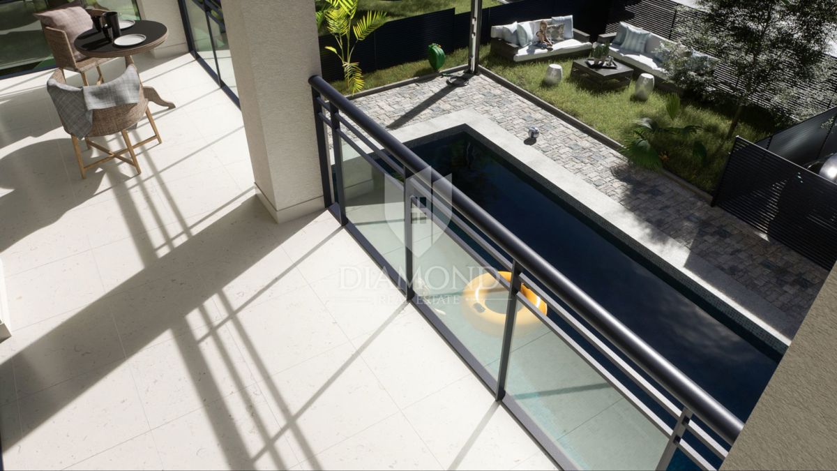 Casa a schiera di nuova costruzione a Parenzo, a 1 km dal mare