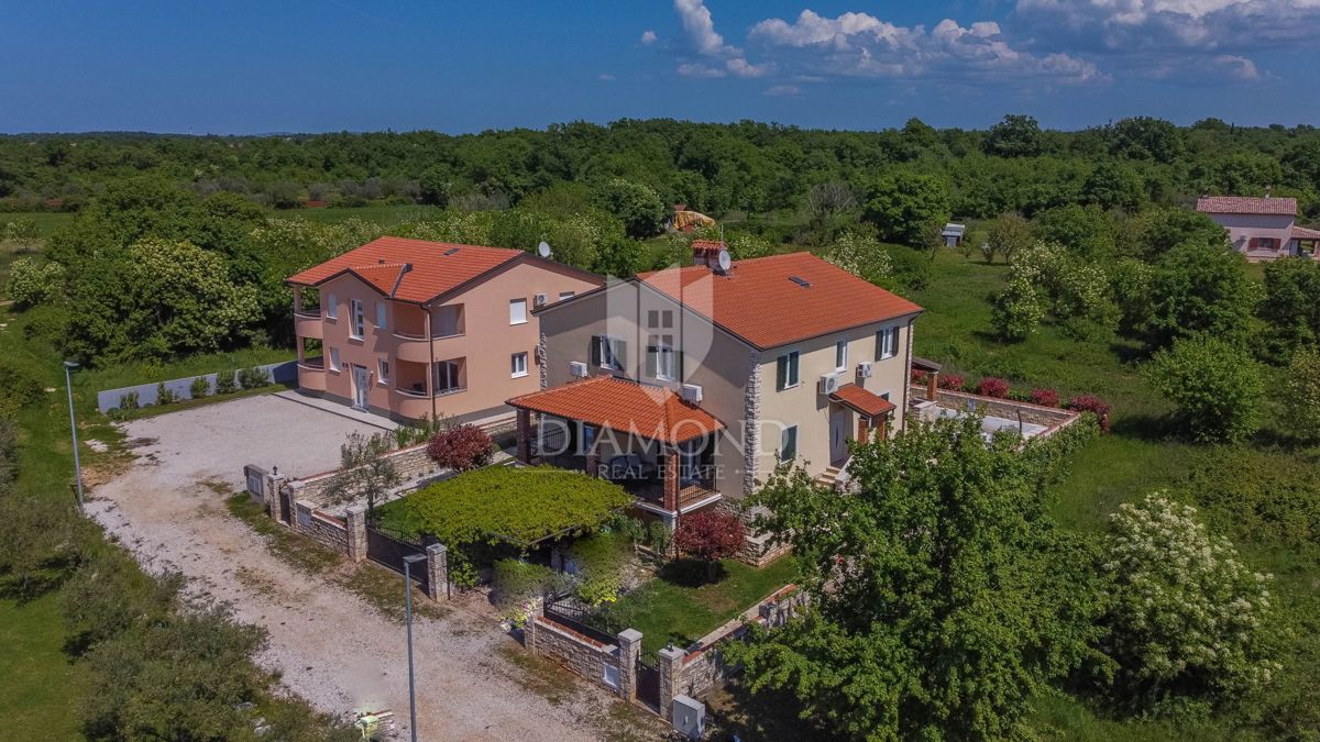 Istria, Umago, dintorni - bellissima casa con piscina vicino al mare!