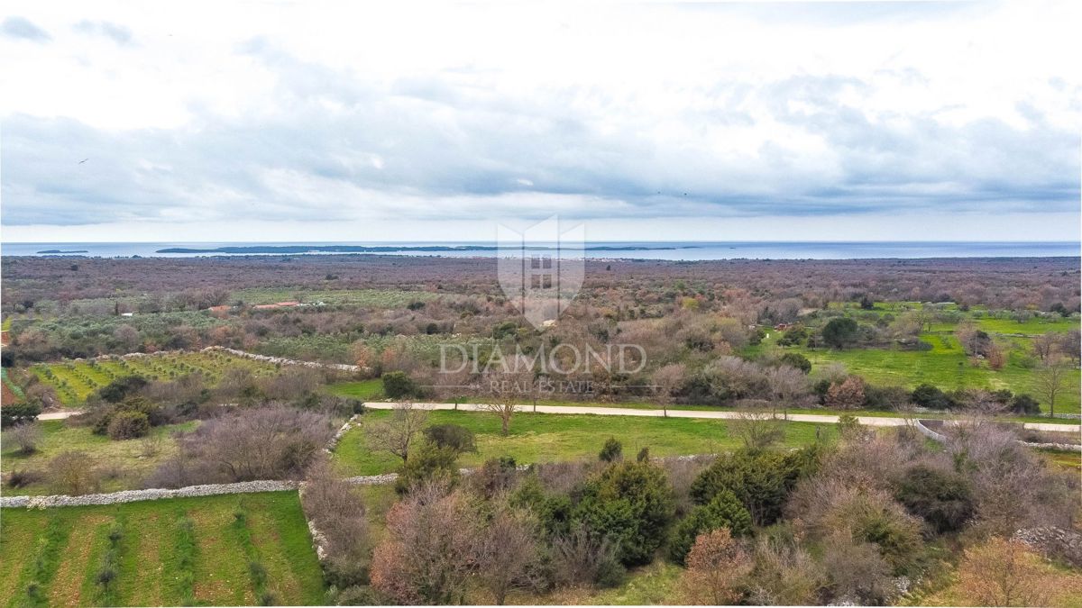 Ottimo terreno edificabile con vista mare, Vodnjan! 