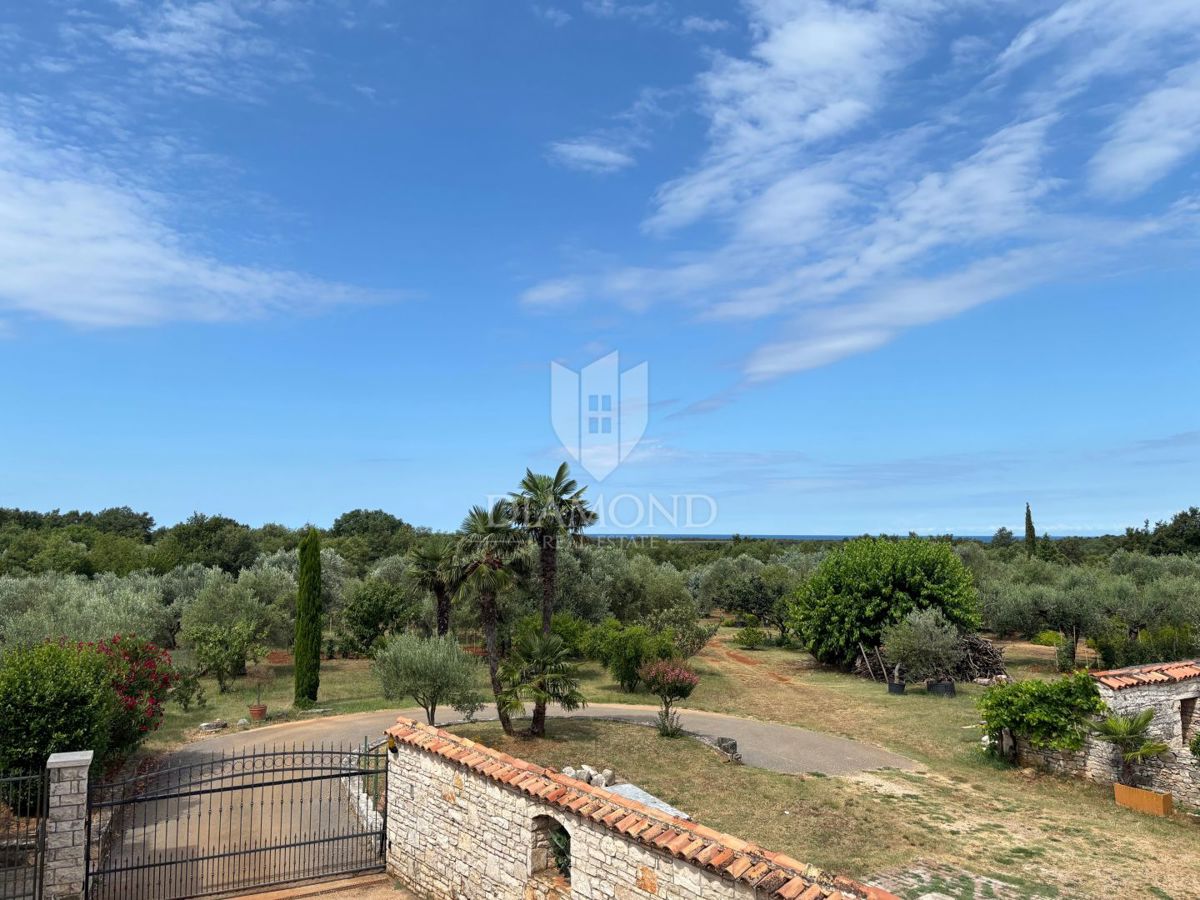 Casa in pietra d'Istria in una posizione tranquilla vicino a Umago