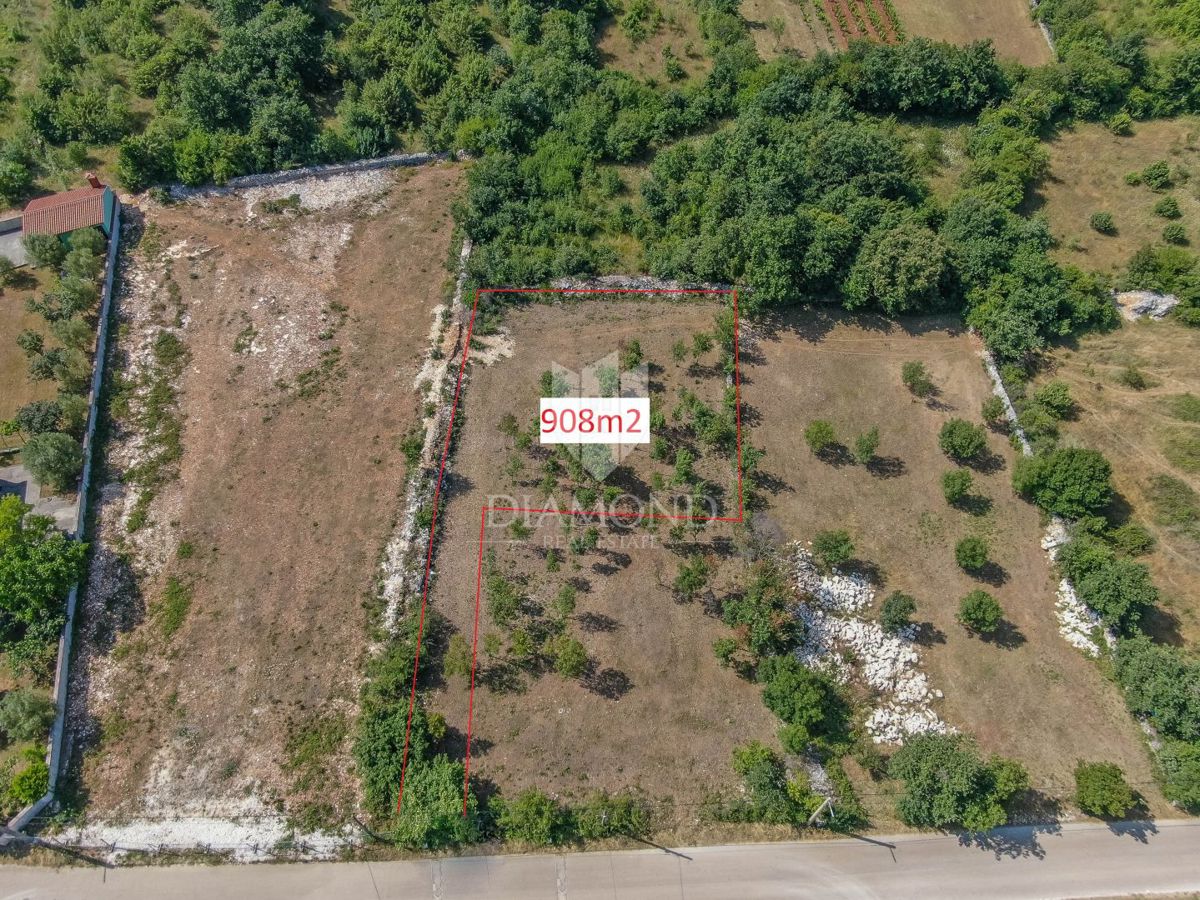 Svetvinčenat, dintorni, terreno ideale per una nuova casa 