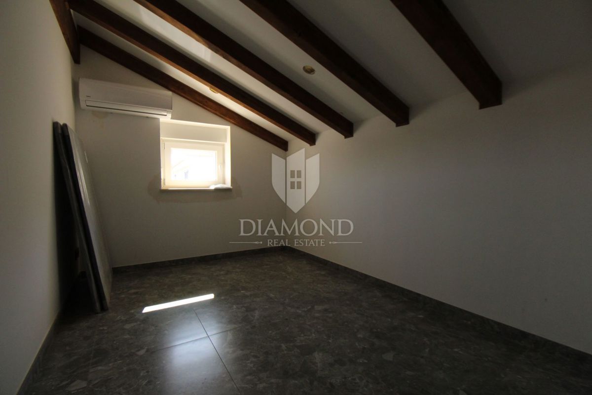 Žminj, casa recentemente ristrutturata in posizione tranquilla