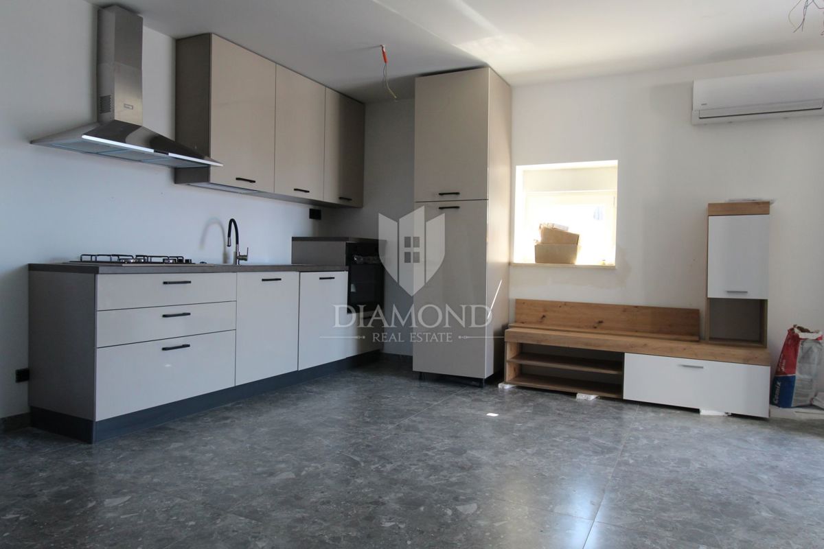 Žminj, casa recentemente ristrutturata in posizione tranquilla