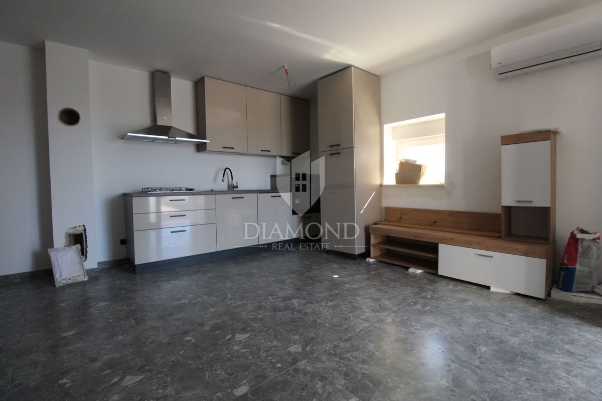 Žminj, casa recentemente ristrutturata in posizione tranquilla