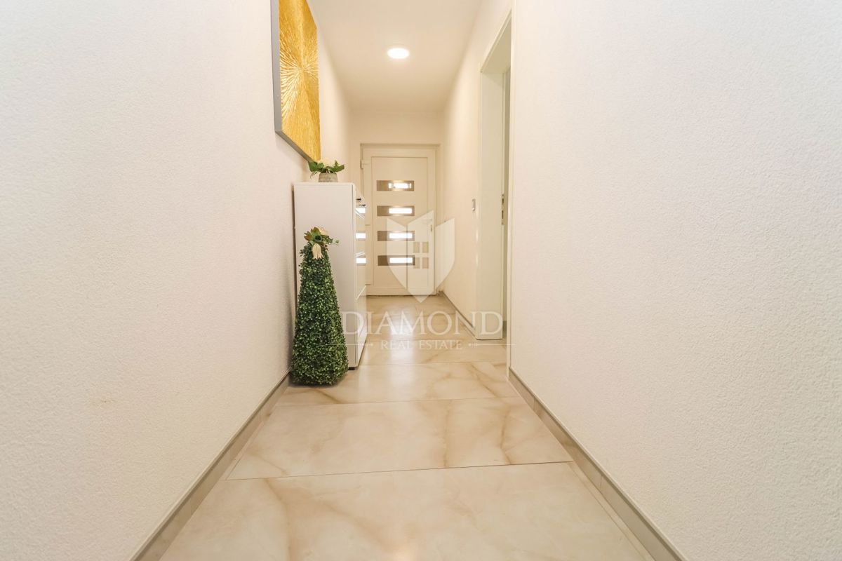 Spazioso appartamento con giardino, 3 camere da letto - Medolino!