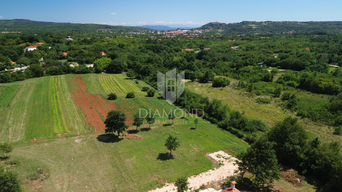 Labin, bellissimo terreno edificabile vicino alla città