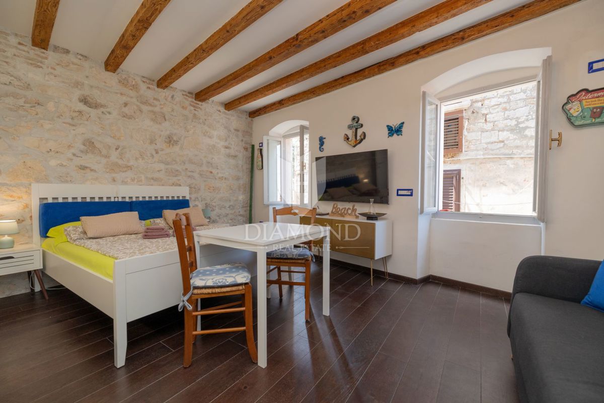 Monolocale con Ripostiglio, Centro, Vista Mare