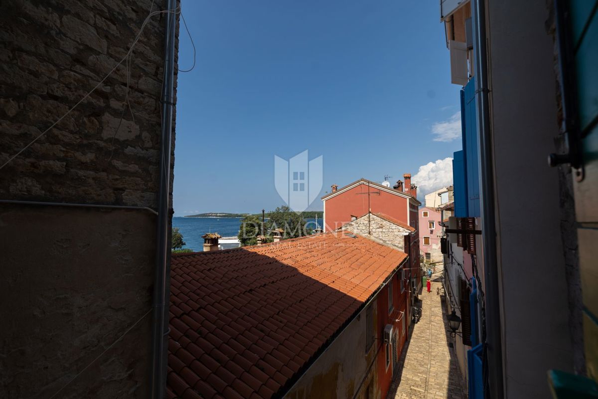 Monolocale con Ripostiglio, Centro, Vista Mare