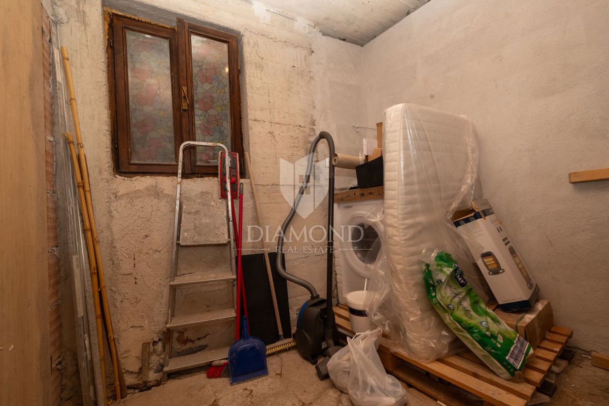 Monolocale con Ripostiglio, Centro, Vista Mare