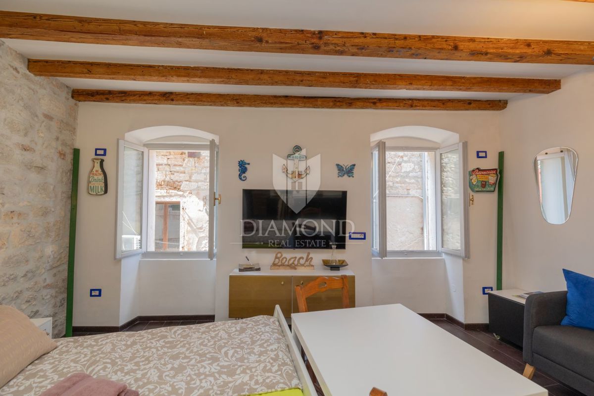 Monolocale con Ripostiglio, Centro, Vista Mare