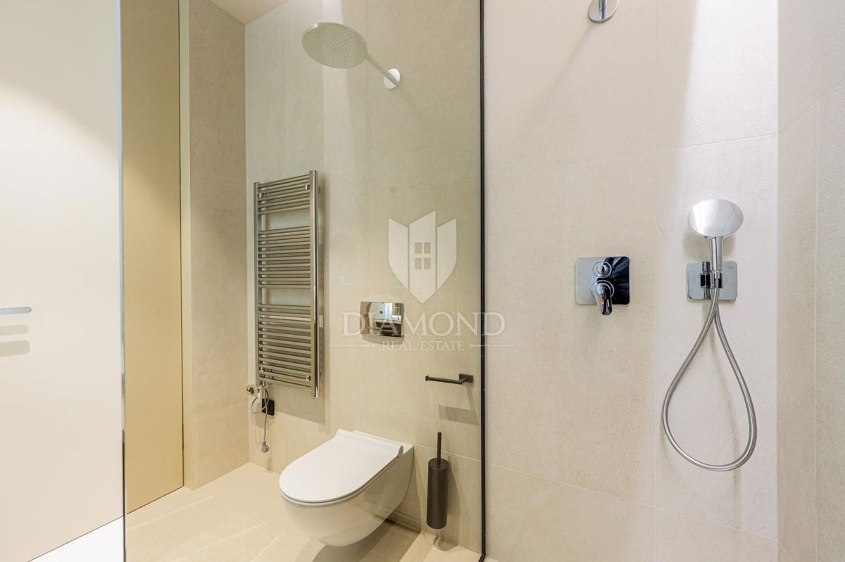 Parenzo, esclusiva villa smart home con vista aperta