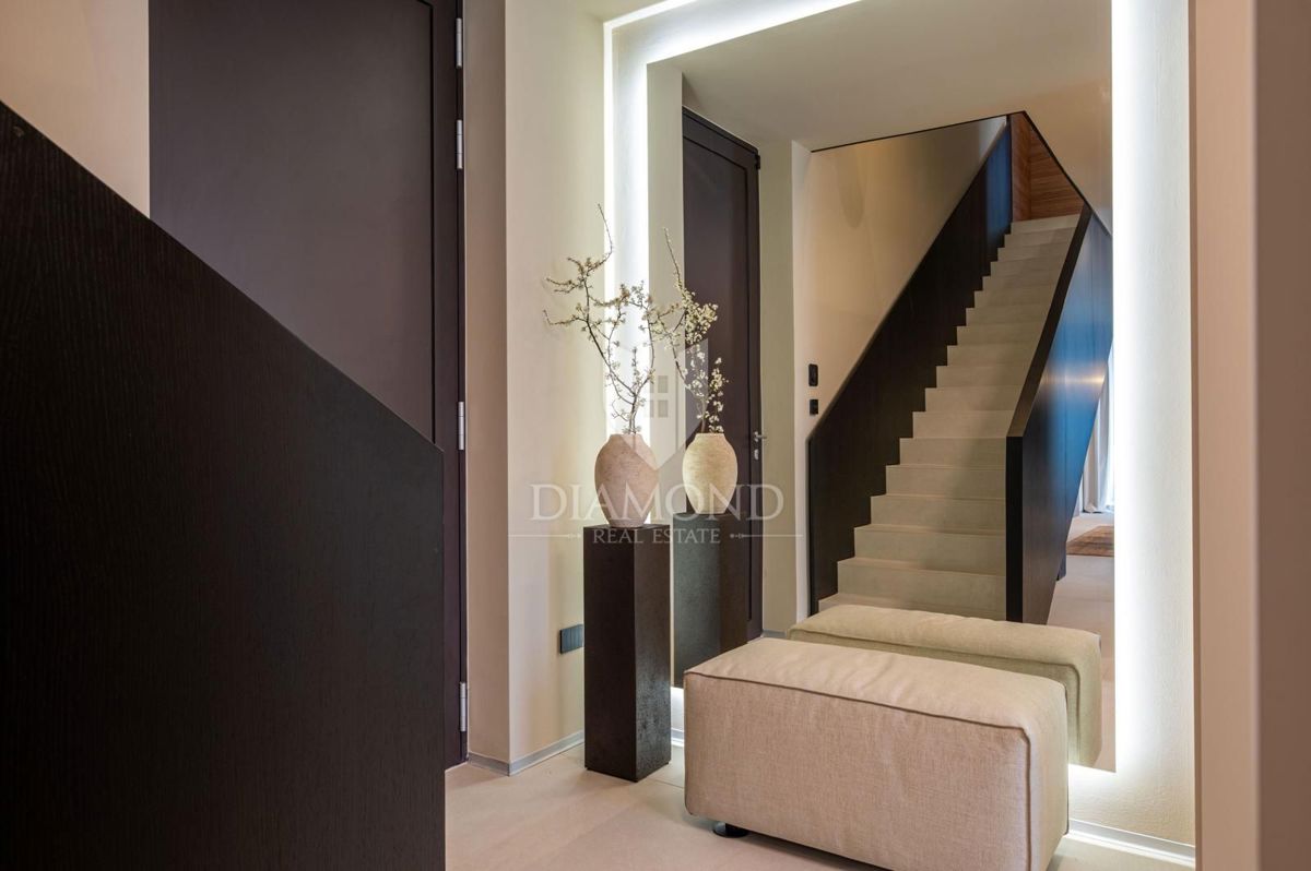 Parenzo, esclusiva villa smart home con vista panpramica