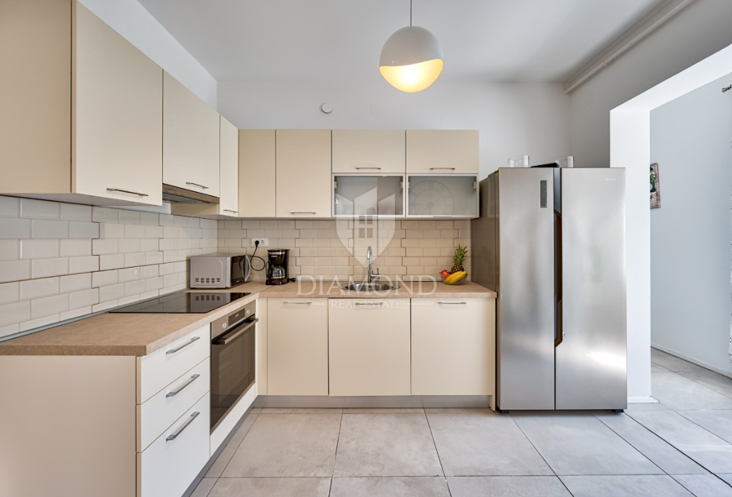 Spaziosa casa con piscina a Ližnjan