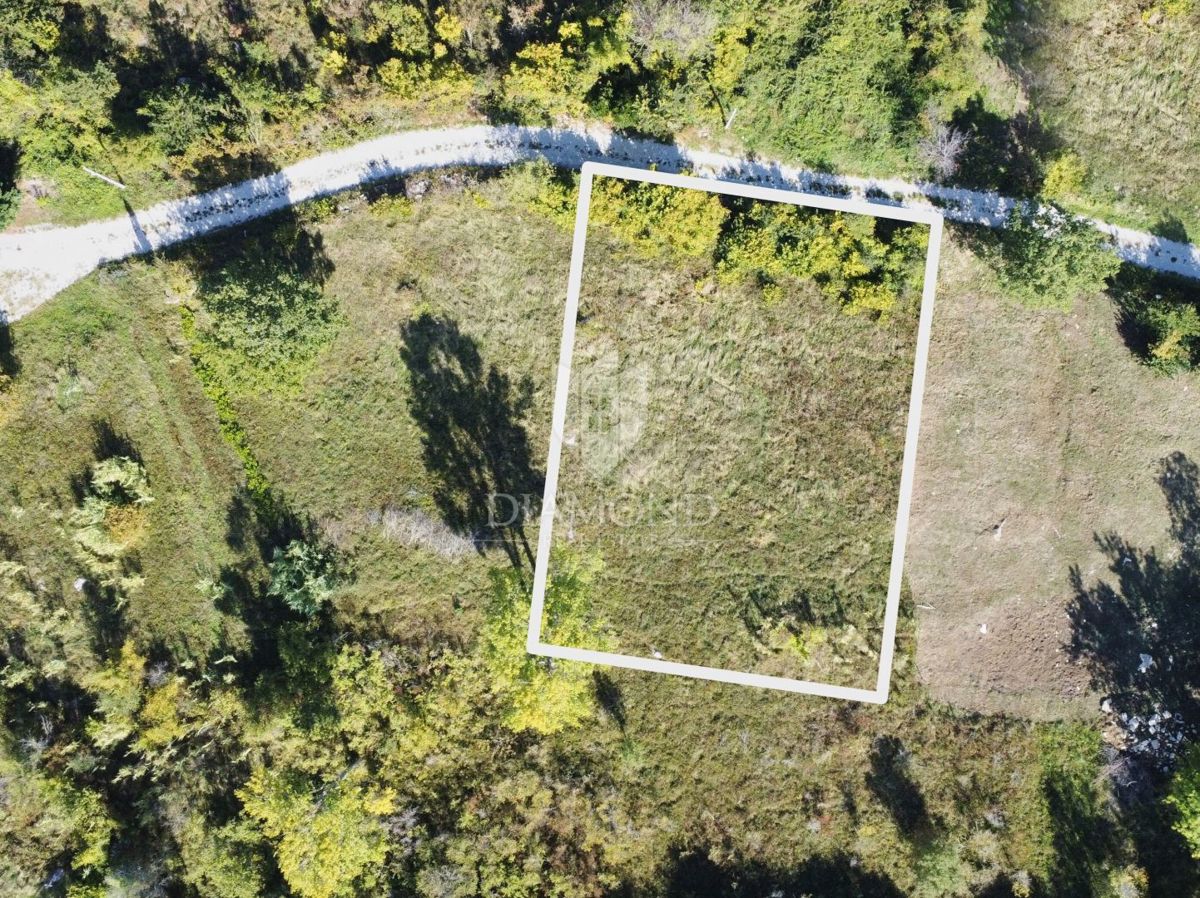 Terreno Poreč, 894m2