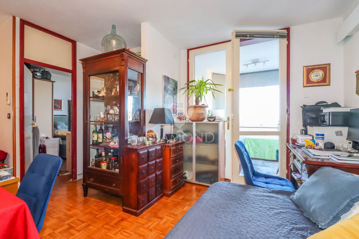 Rovigno, appartamento in ottima posizione con vista mare