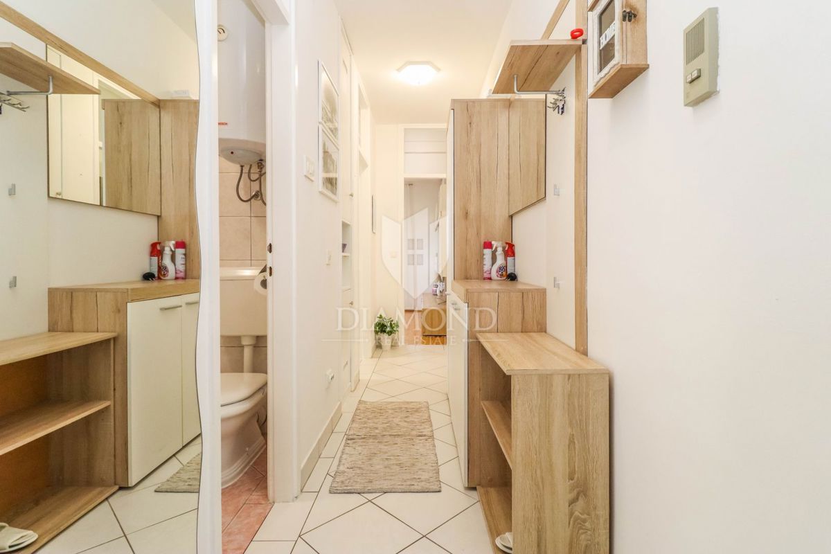 Ottima opportunità – appartamento ristrutturato a Vidikovac con balcone!