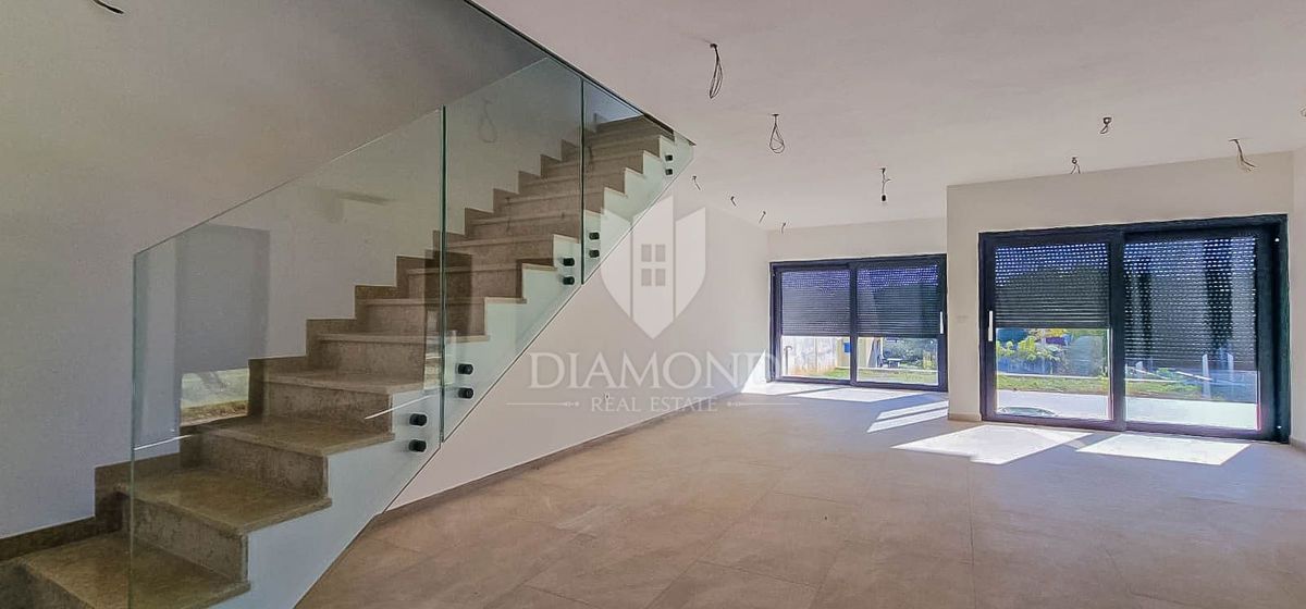 Cittanova, dintorni, nuova casa a 400 metri dal mare!