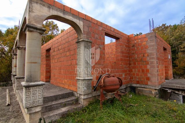 KRK, CASA IN COSTRUZIONE