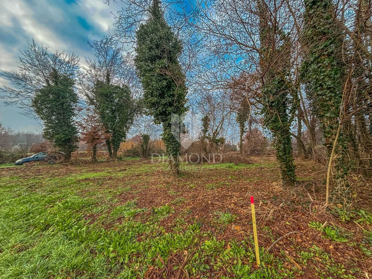 Umago, dintorni, bellissimo terreno edificabile!