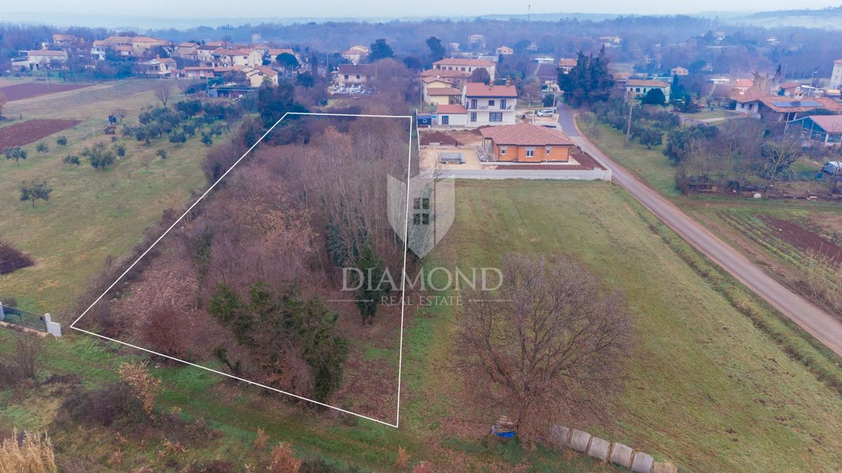 Umago, dintorni, bellissimo terreno edificabile!