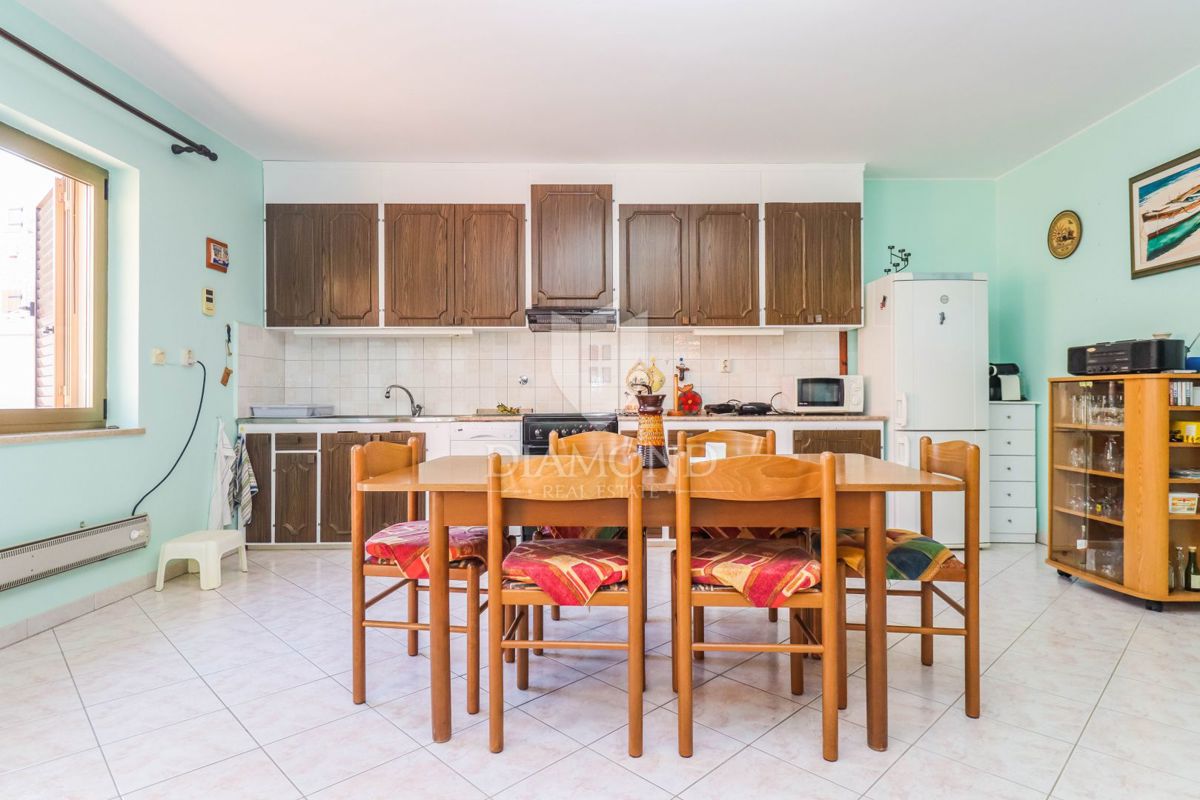 Occasione! Casa con tre camere da letto a Šišan!