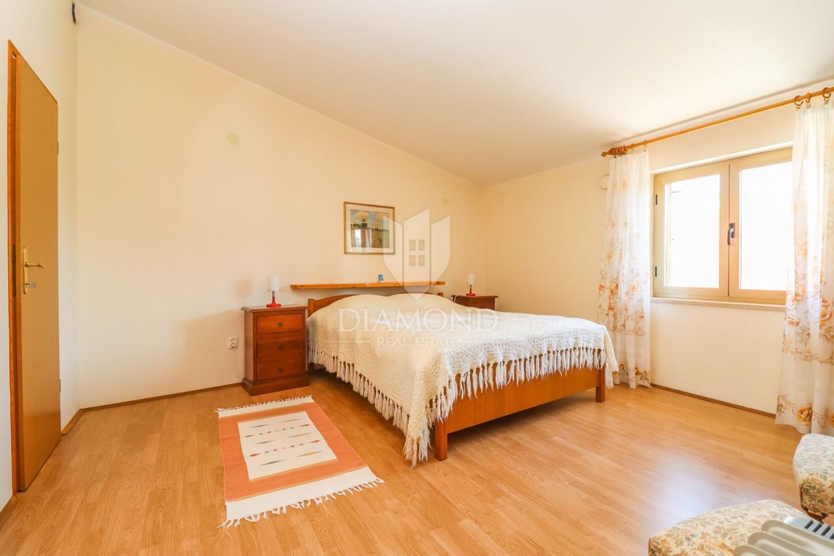 Occasione! Casa con tre camere da letto a Šišan!