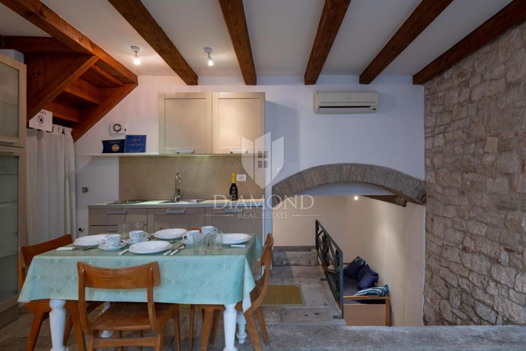 Rovigno, casa in pietra nel centro storico