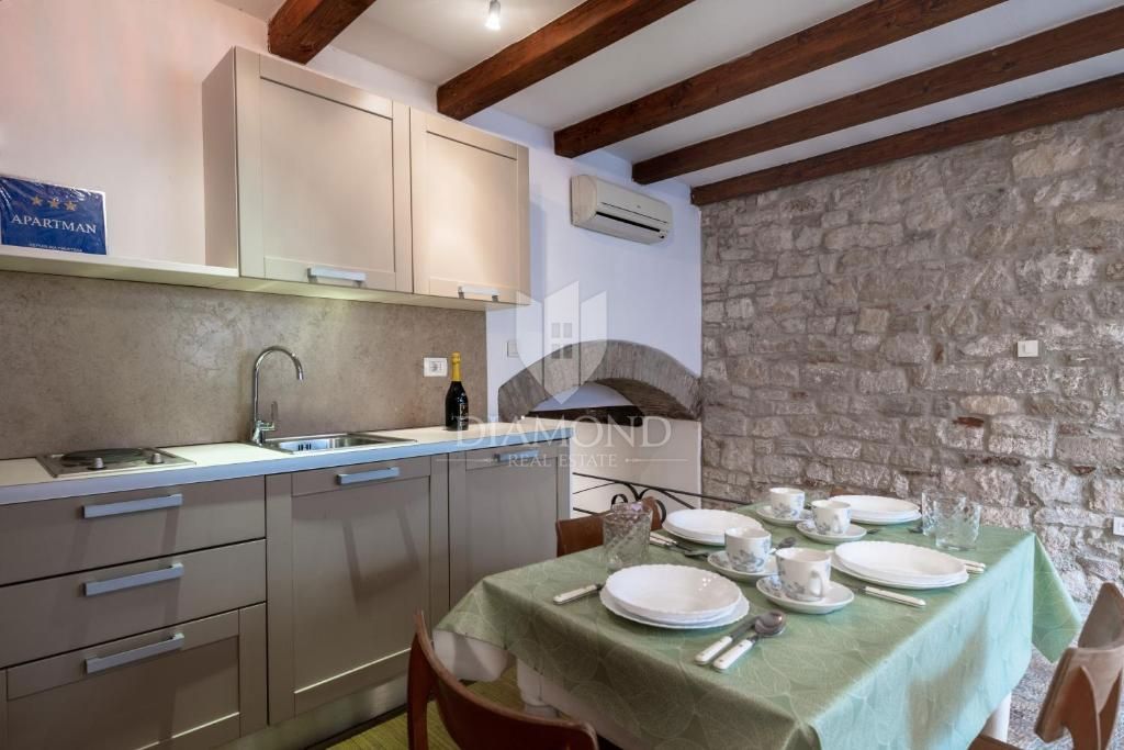 Rovigno, casa in pietra nel centro storico