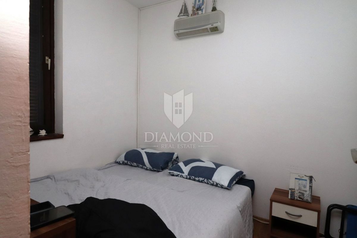 Parenzo – Appartamento con vista mare e marina