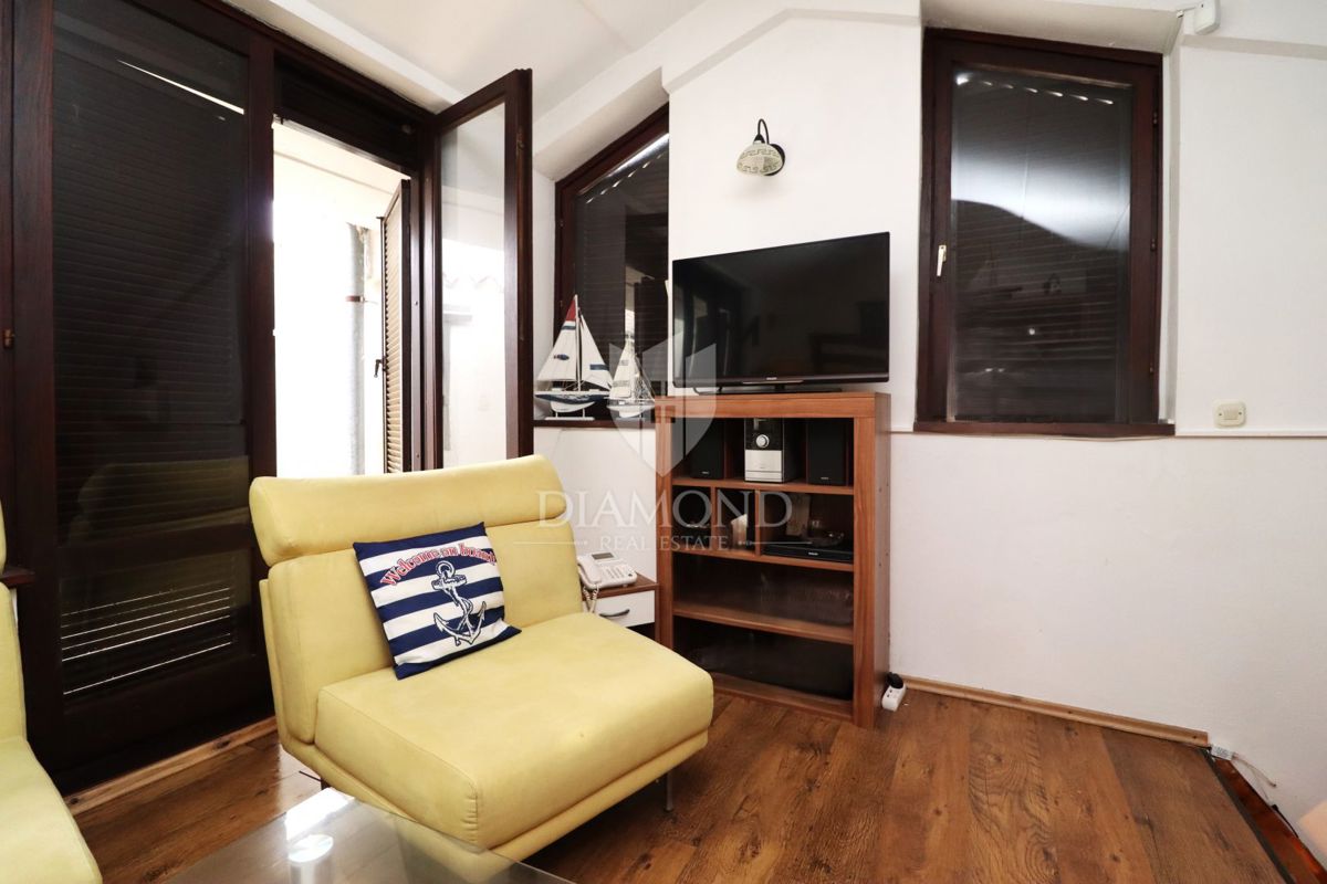 Parenzo – Appartamento con vista mare e marina