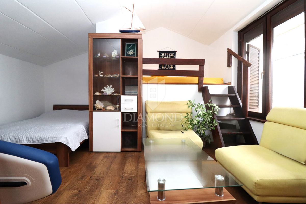 Parenzo – Appartamento con vista mare e marina