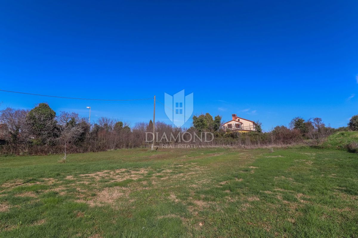 Pola, Dignano terreno edificabile