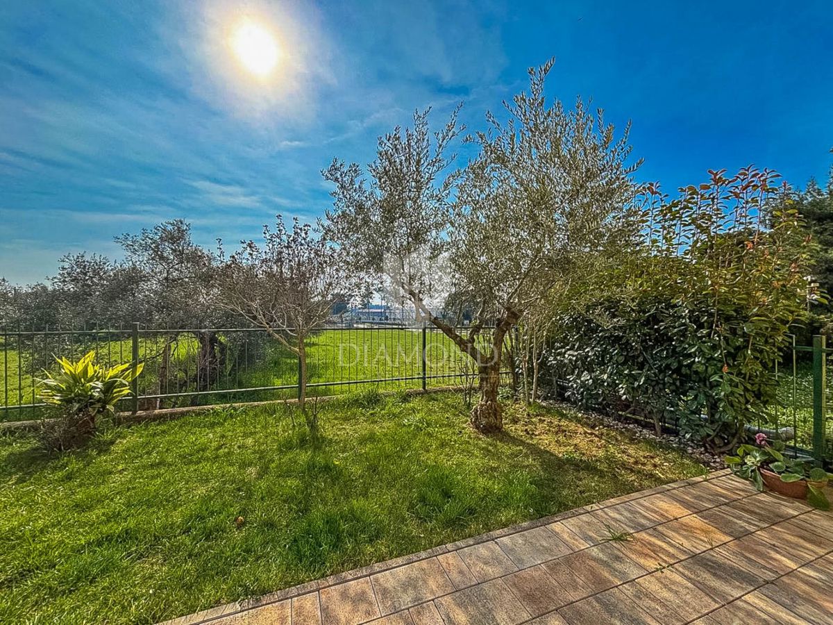 Cittanova, appartamento al piano terra con giardino a 200 metri dal lungomare!