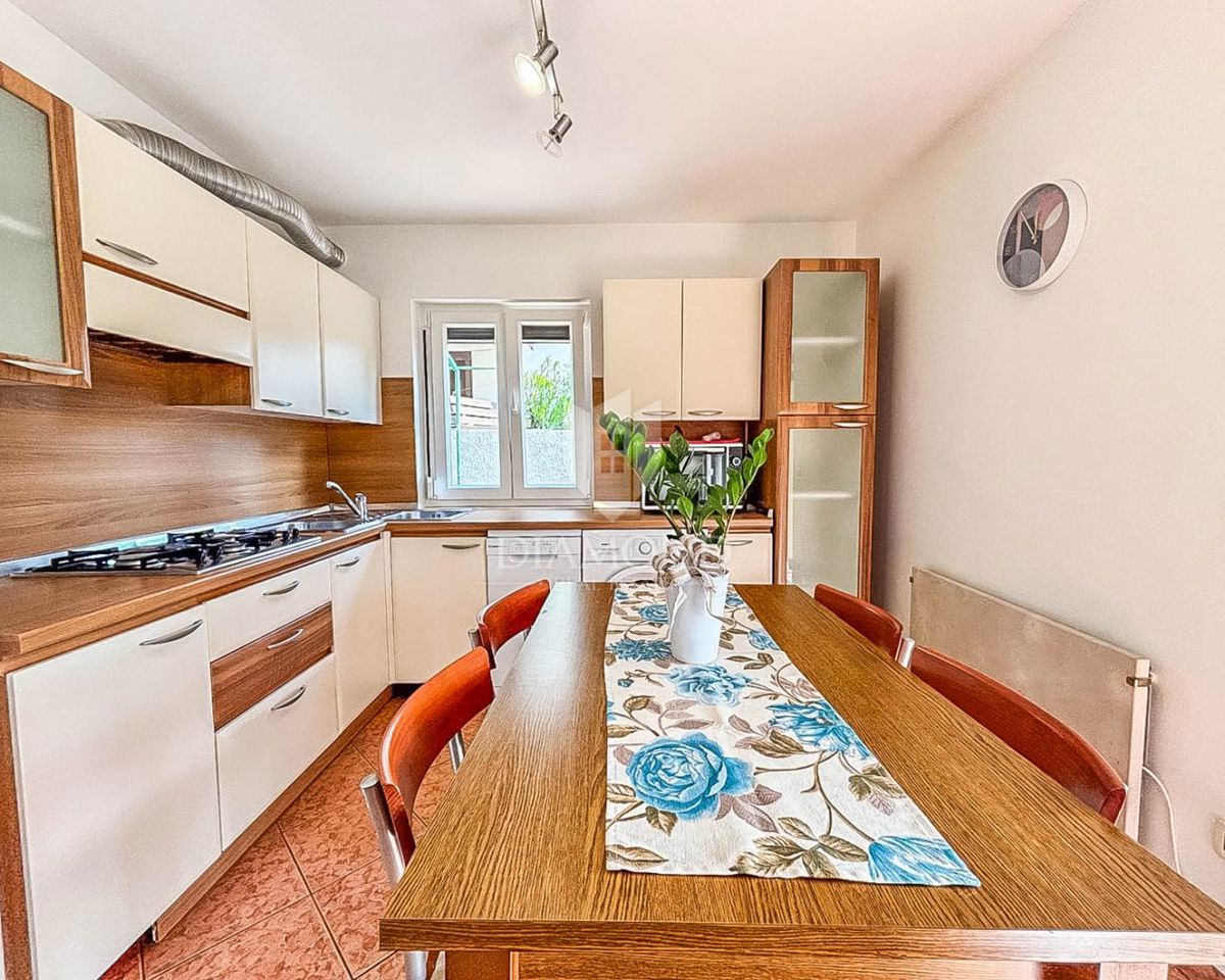 Cittanova, appartamento al piano terra con giardino a 200 metri dal lungomare!