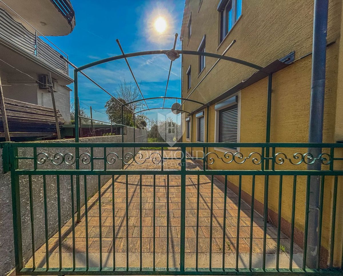 Cittanova, appartamento al piano terra con giardino a 200 metri dal lungomare!