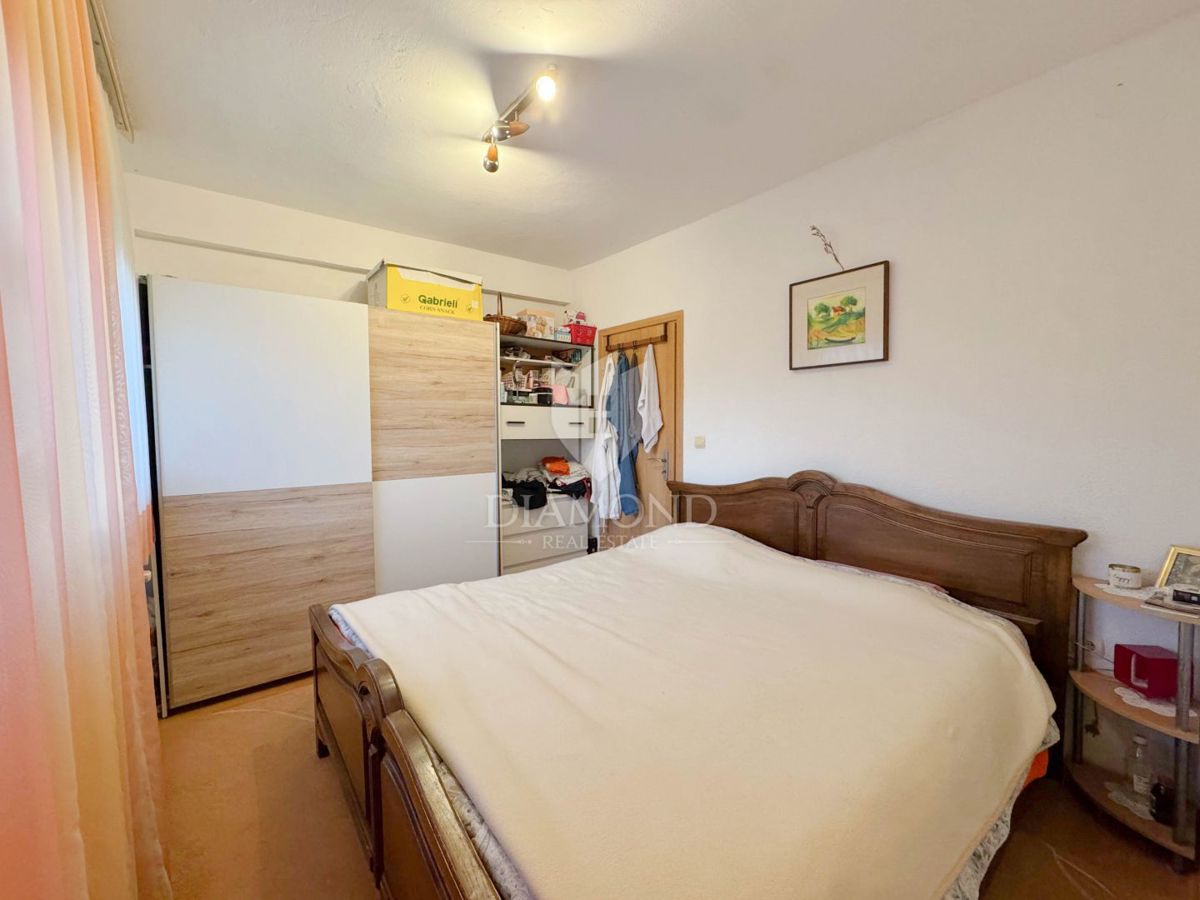 Zagabria, Sesvete! Appartamento con tre camere da letto e ampio giardino!