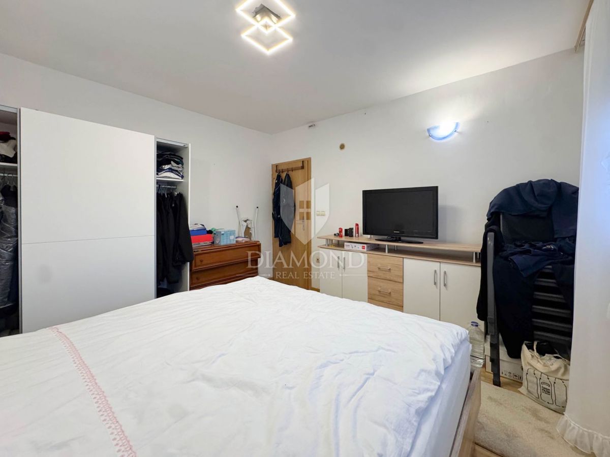 Zagabria, Sesvete! Appartamento con tre camere da letto e ampio giardino!