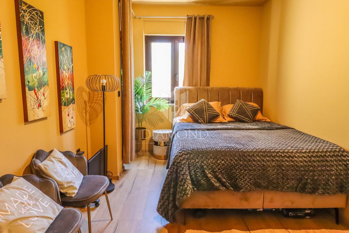 Appartamento moderno con piscina e garage - Premantura