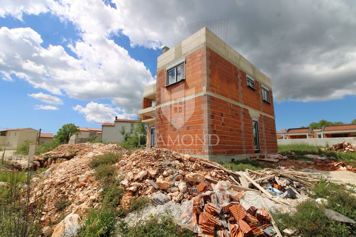 Marčana, dintorni, casa vacanza in costruzione, vista mare