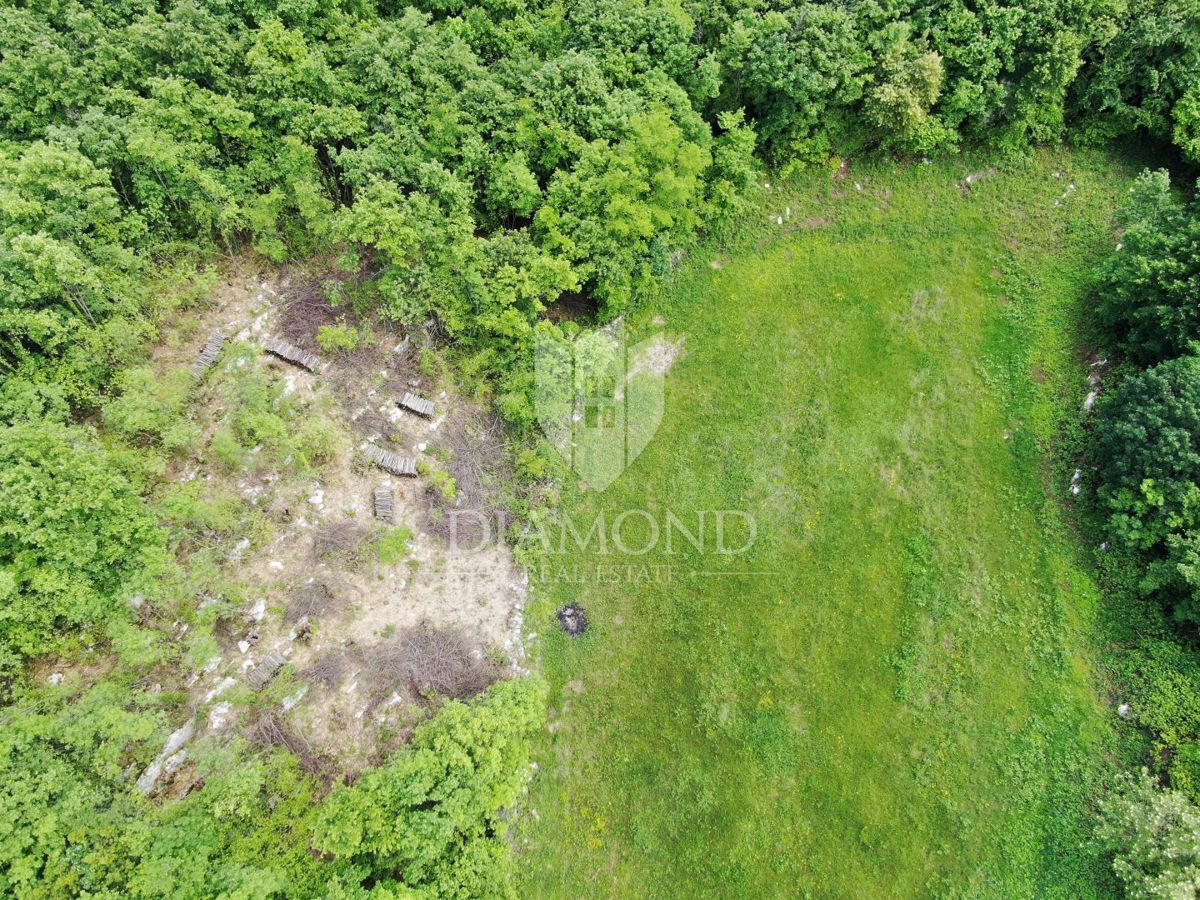 Pičan, terreno edificabile