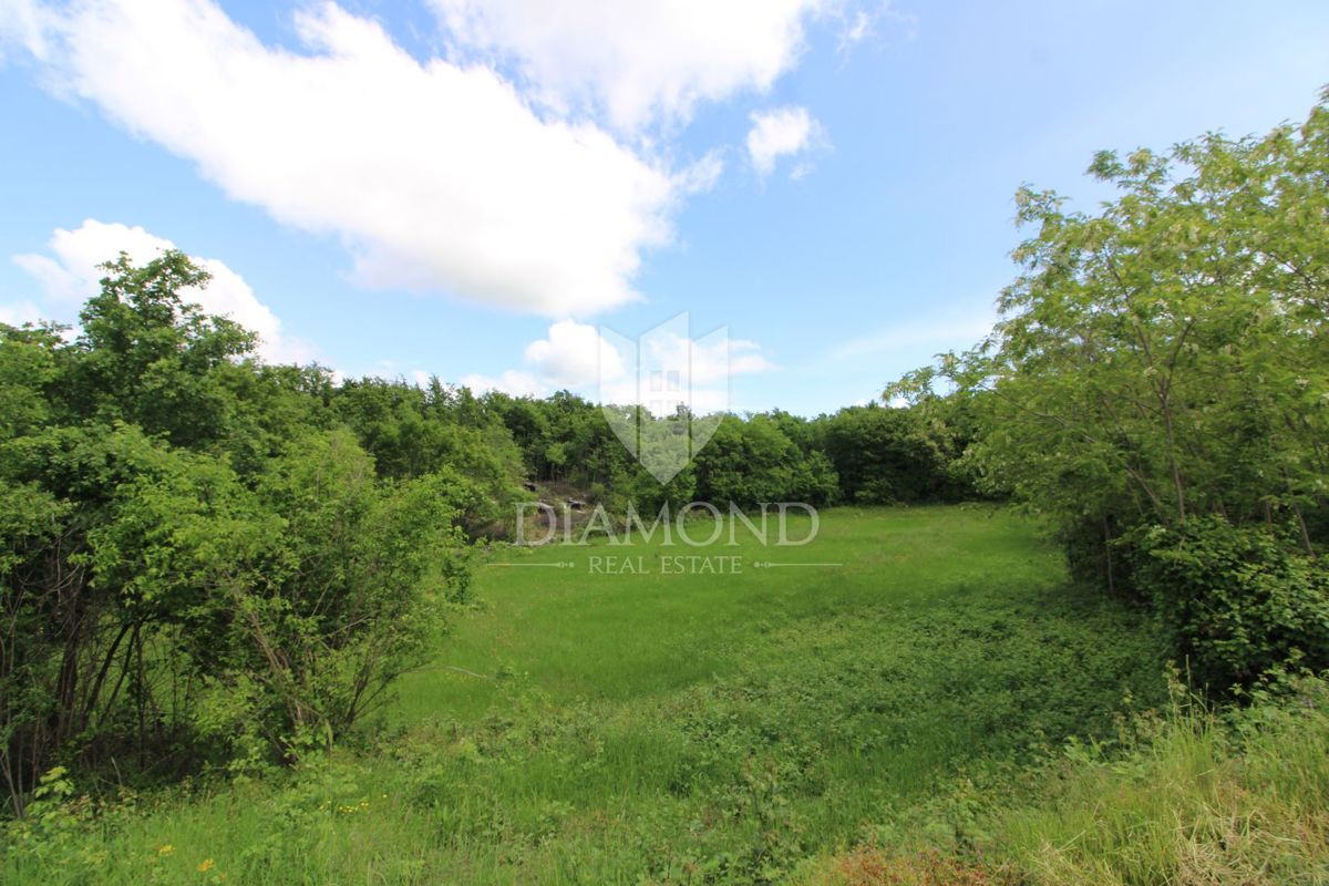 Pičan, terreno edificabile