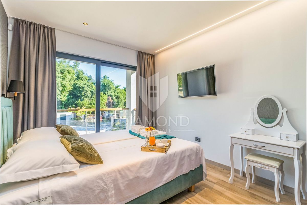 Medulin, dintorni, villa di lusso con piscina