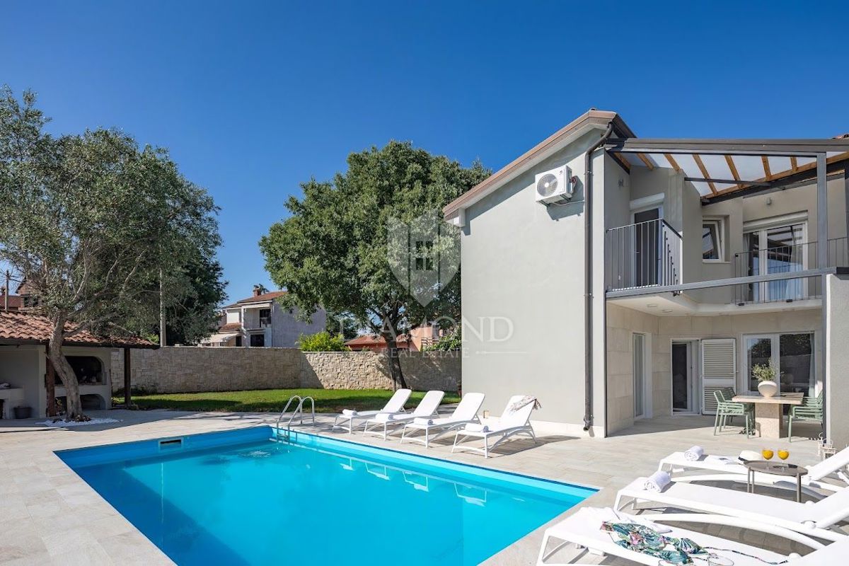 Verteneglio, dintorni! Casa di lusso con piscina!