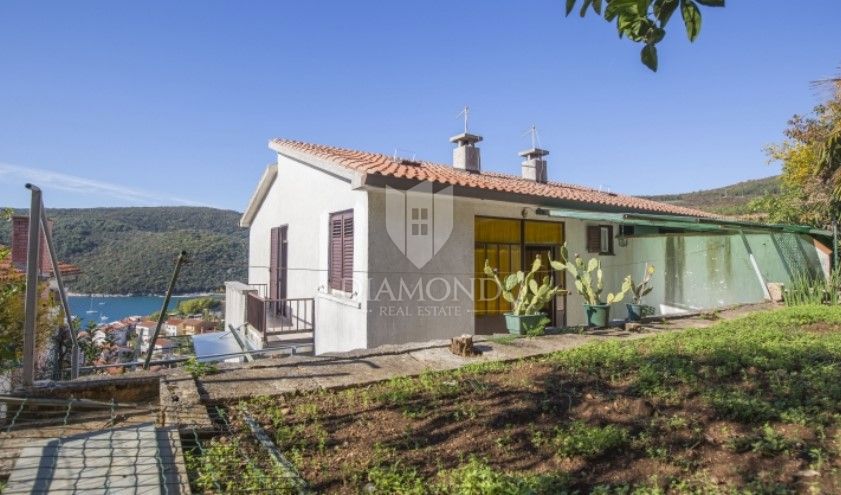 Rabac, casa in una bellissima posizione