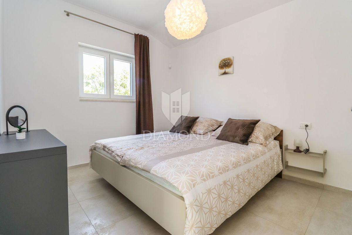 Nuova casa vacanze con piscina vicino a Fasana