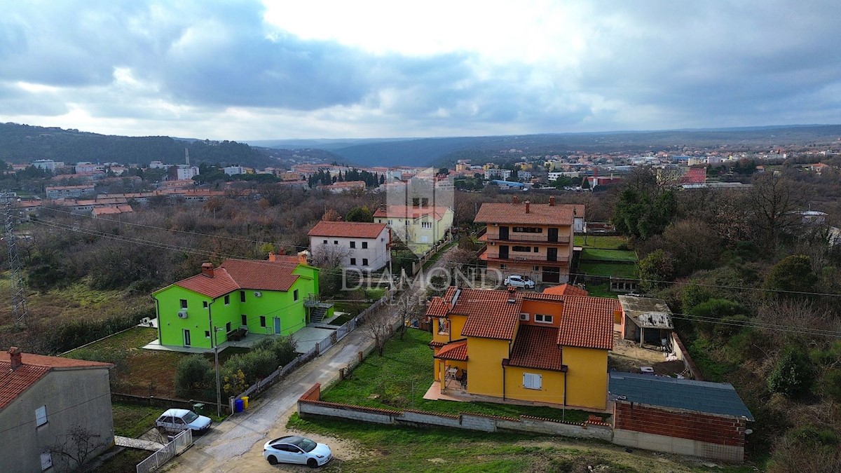 Albona, terreno edificabile in città